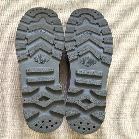 Palladium Baggy Womens Canvas/Leather Plaid High Top Sneaker Charcoal/Red US 7.5 - Picture 3 of 10